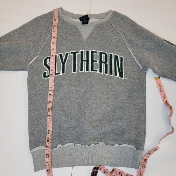 Harry Potter Universal Studio Slytherin Adult Sweatshirt Size XS - Picture 7 of 11